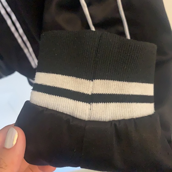 Satin Bomber Jacket Embroidered Floral Size S - Picture 6 of 8